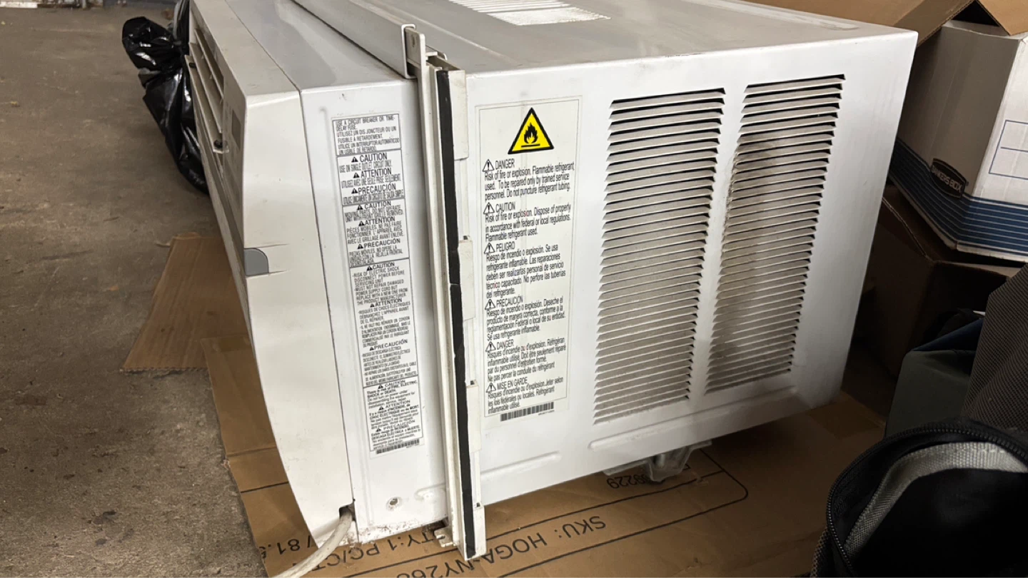 LG LW1017ERSM 10,000 BTU Room Air Conditioner - photo 2