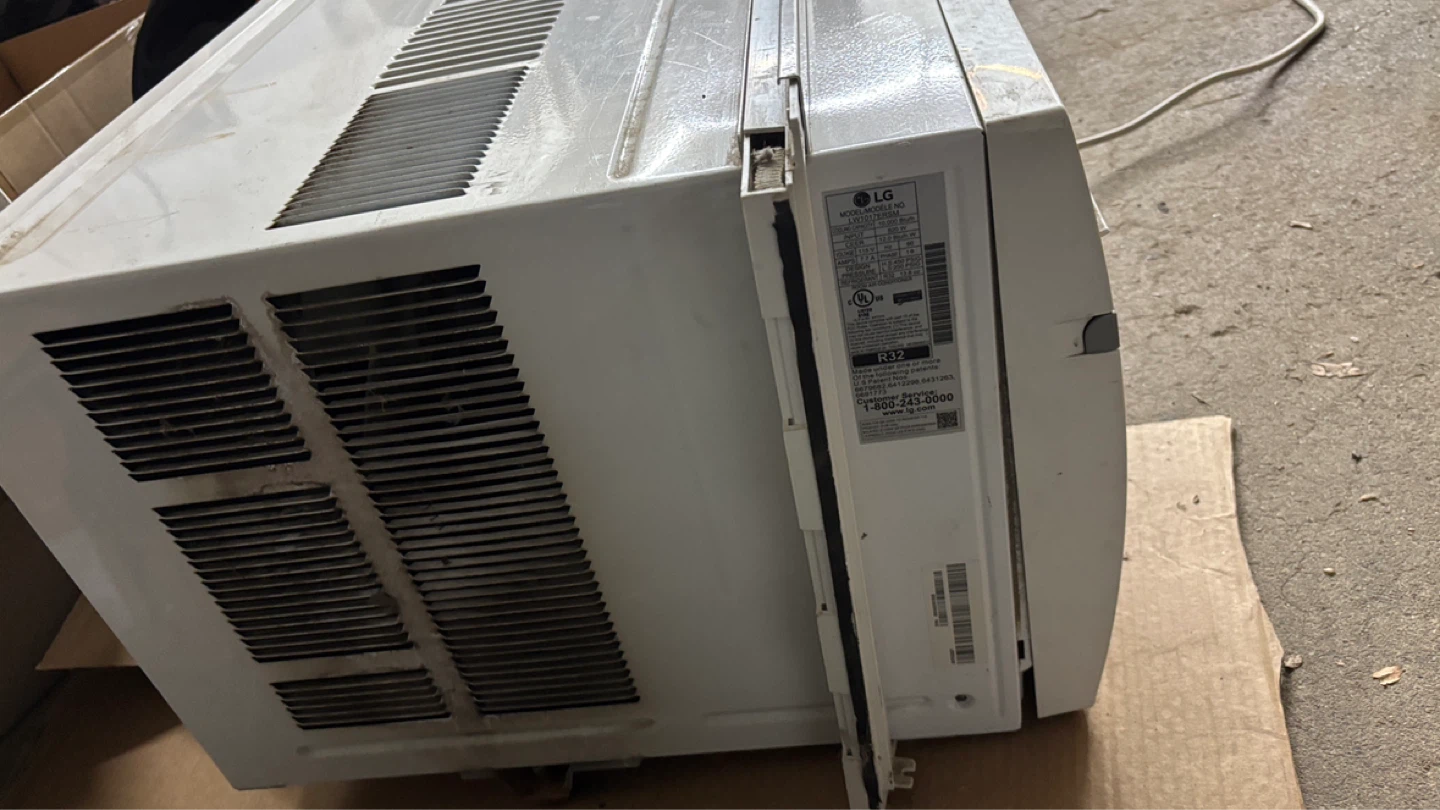 LG LW1017ERSM 10,000 BTU Room Air Conditioner - photo 3