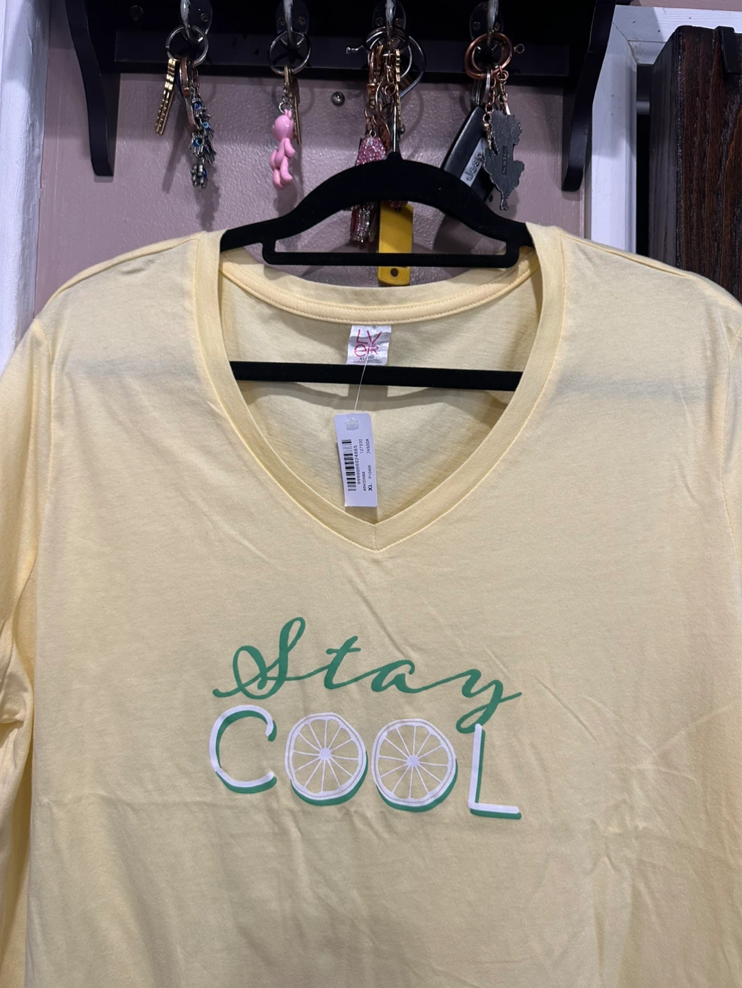 Yellow "Stay Cool" Lemon V-Neck T-Shirt XL - photo 2