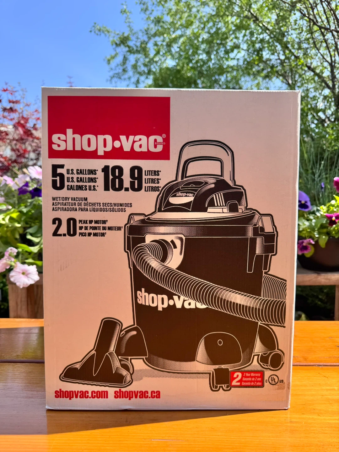 Brand New Shop Vac Wet/Dry Vacuum 5 Gallons (18.9 Liters)