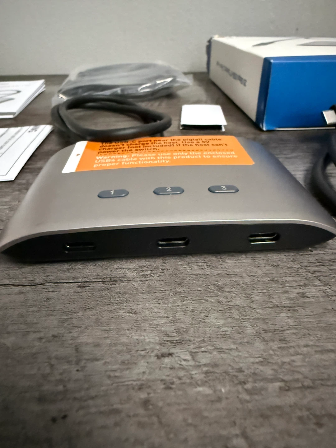 Cable Matters 20Gbps USB-C Switch, 3-in-1-Out - photo 2