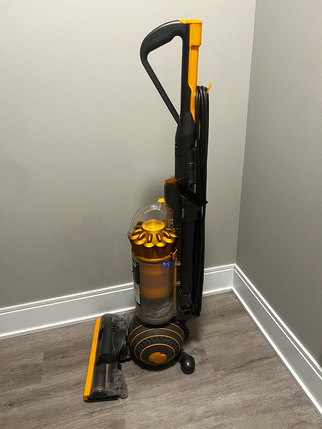 Dyson Multifloor 2 Vacuum - photo 3