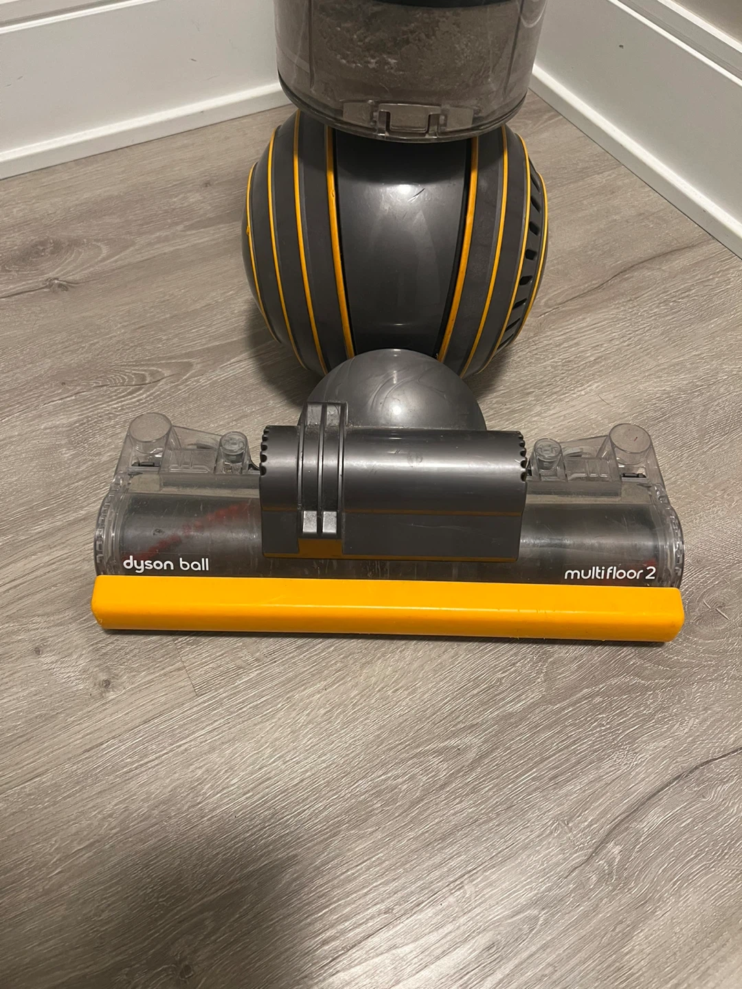 Dyson Multifloor 2 Vacuum - photo 4