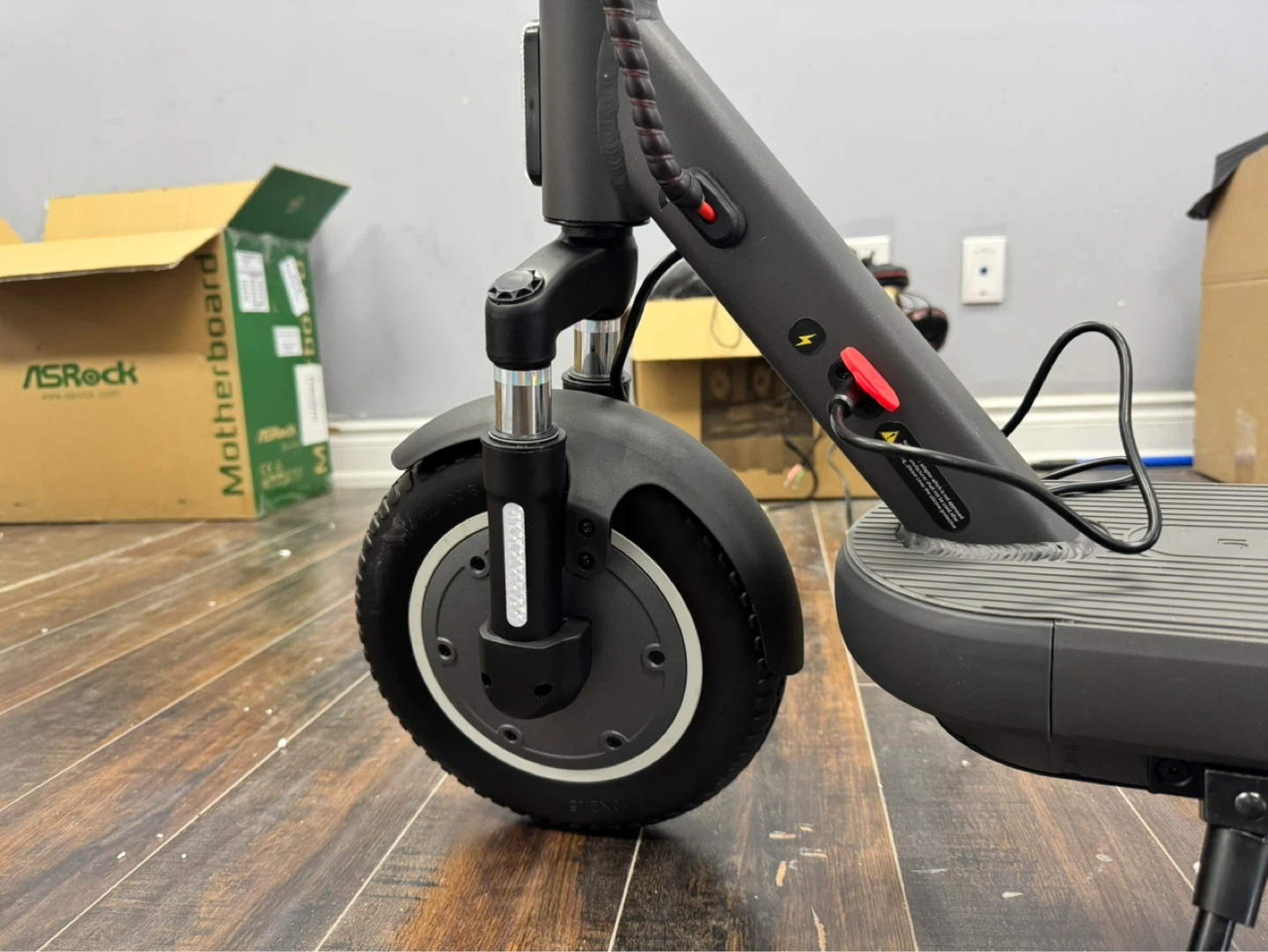 5TH WHEEL V40 Pro Electric Scooter - photo 5