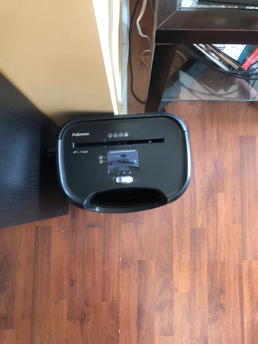 Fellowes P-40 Shredder - photo 5