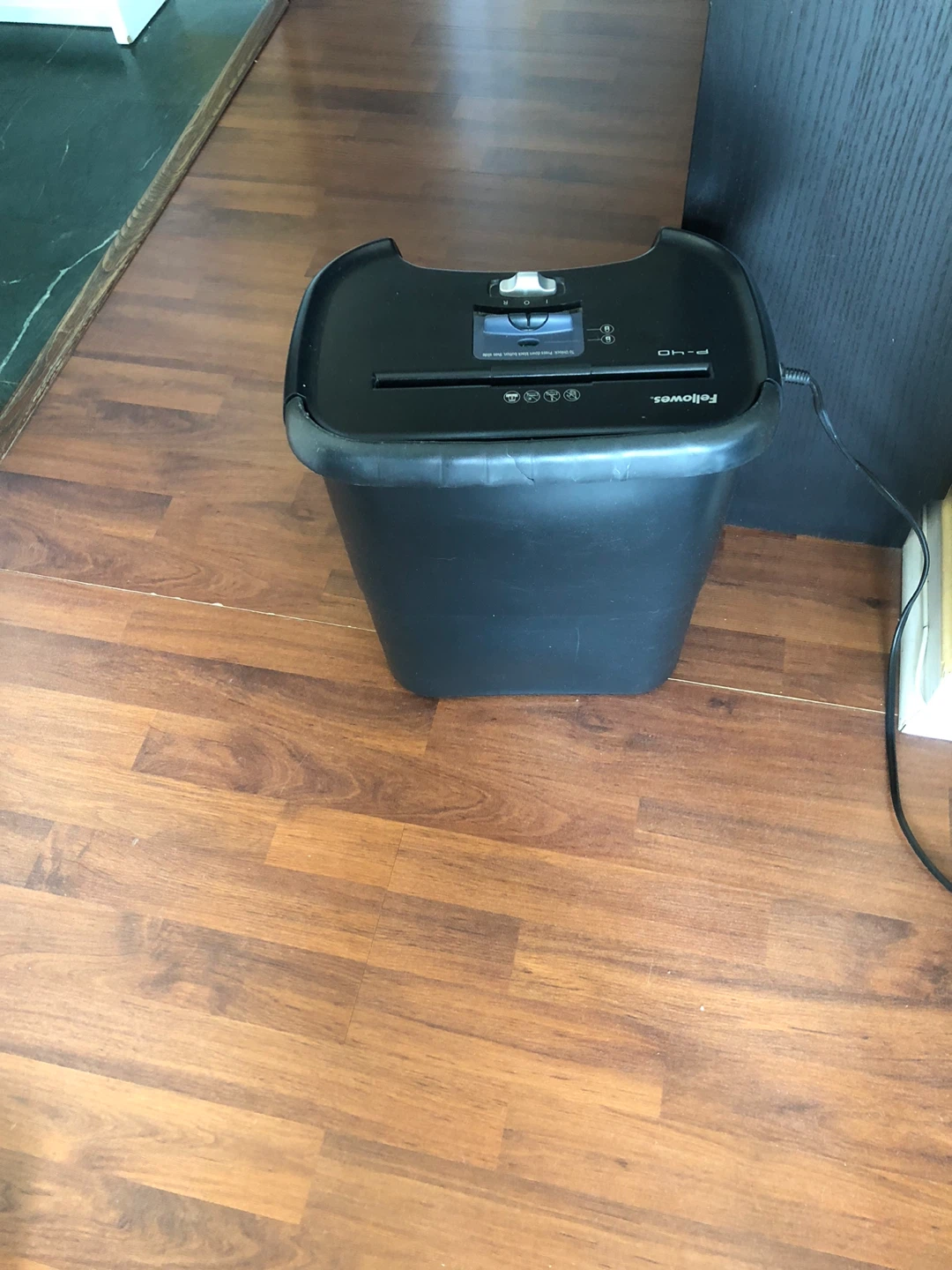 Fellowes P-40 Shredder - photo 4