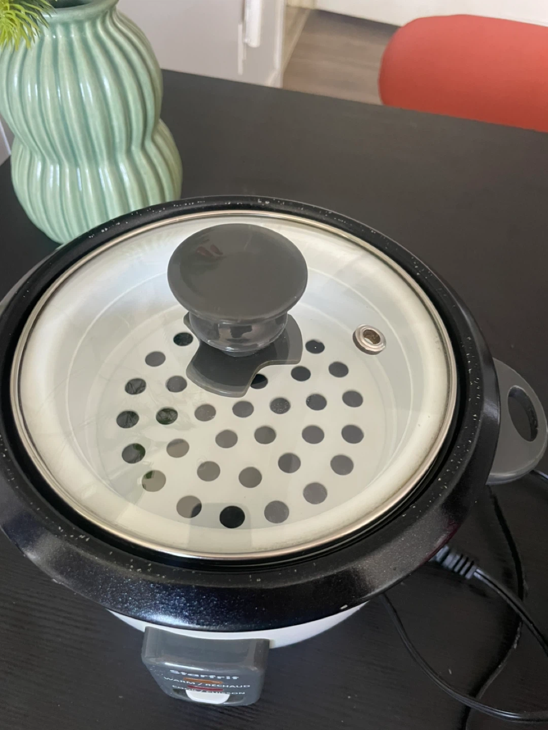 Starfrit Electric 6-Cup Rice Cooker - photo 4