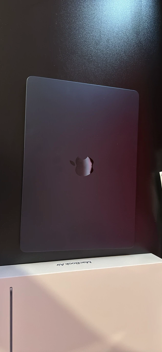 Apple MacBook Air (M2, 2022) - Midnight 16GB Ram 256 GB storage - photo 3