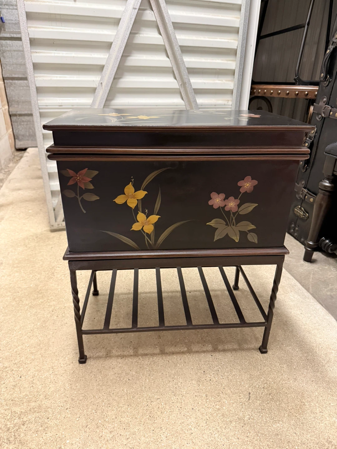 VTG Asian Style Wooden Trunk On Metal Base