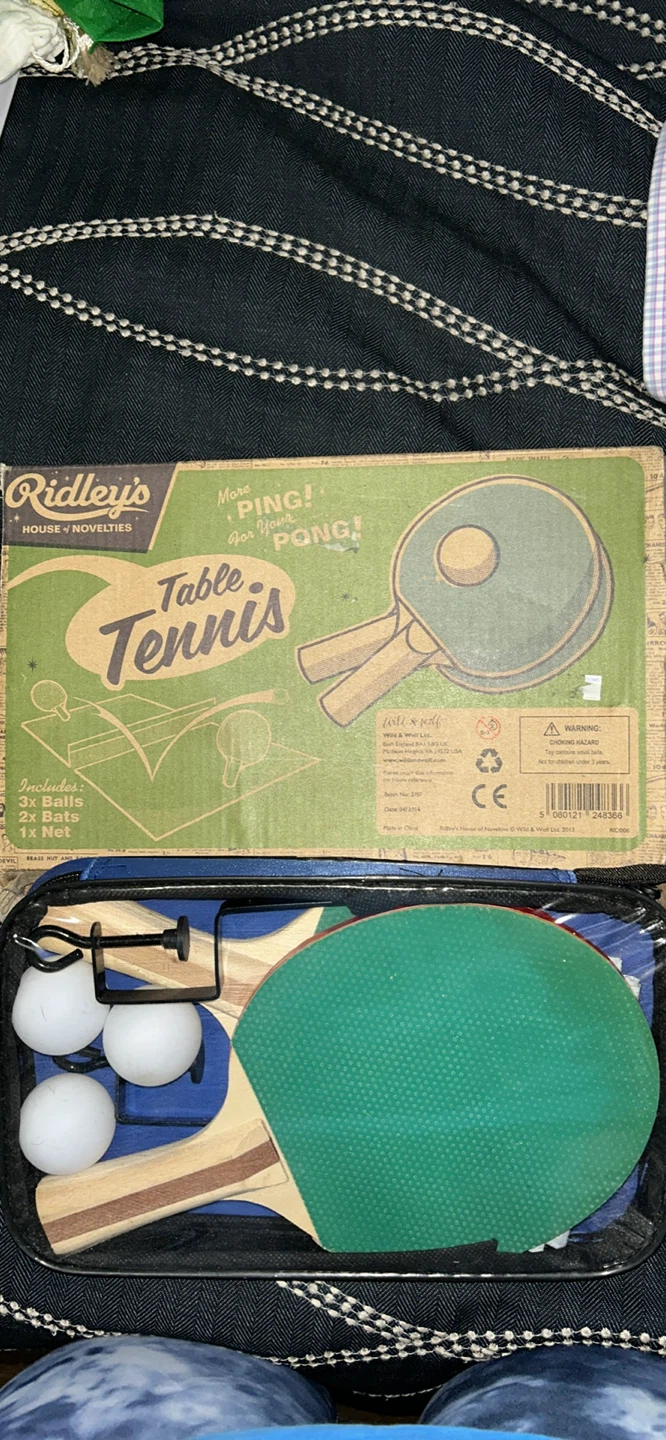 Ridley's Table Tennis Set - Paddles, Balls, Net NEW in Case