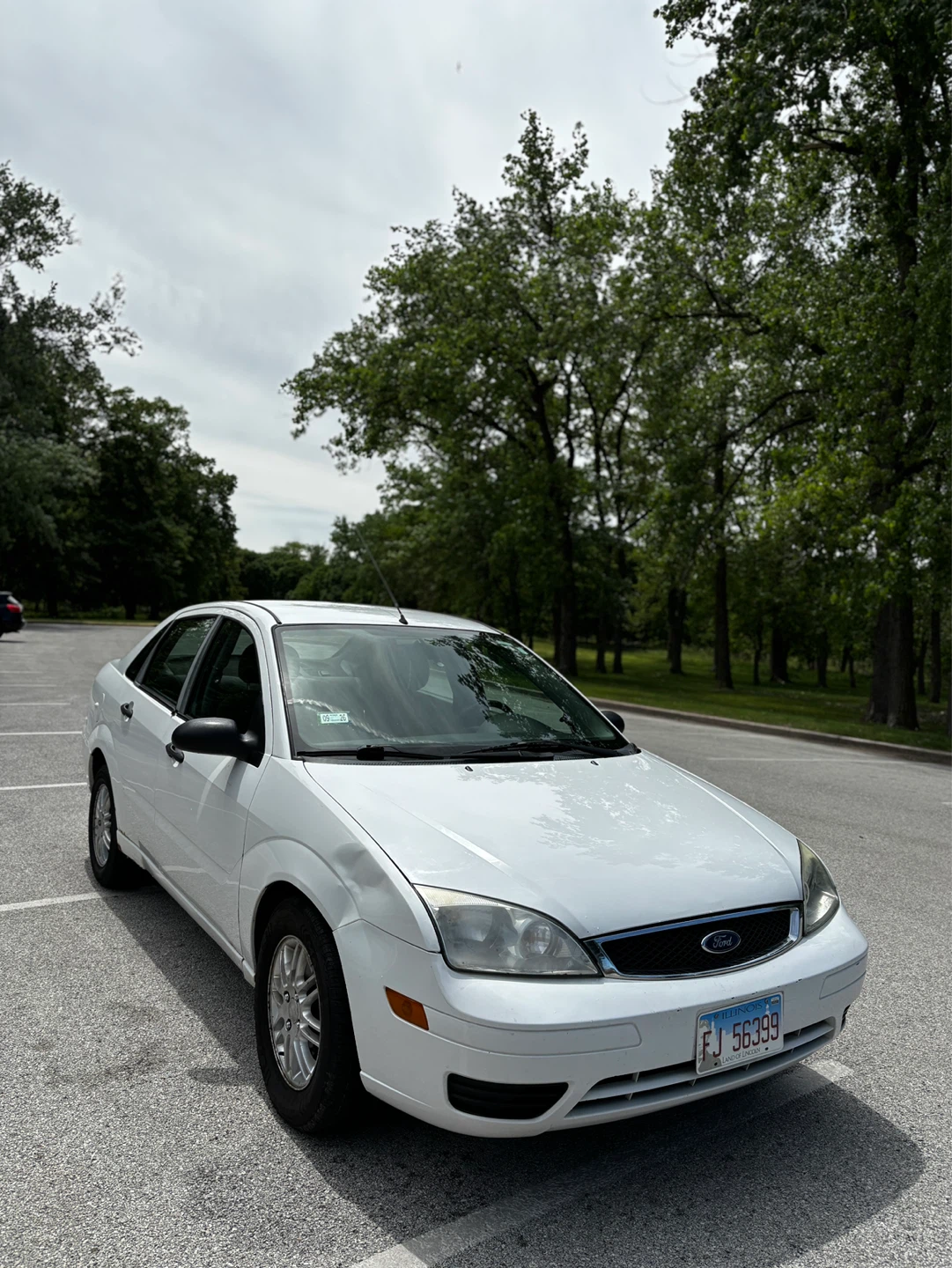 White Ford Focus Sedan