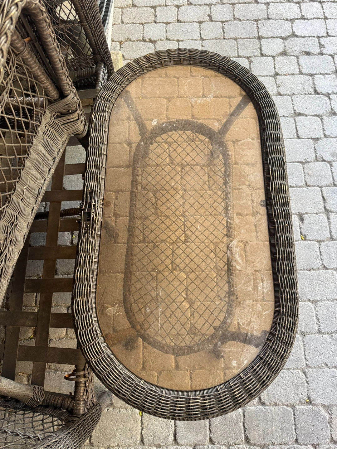 Wicker patio chair and coffee table set - photo 4