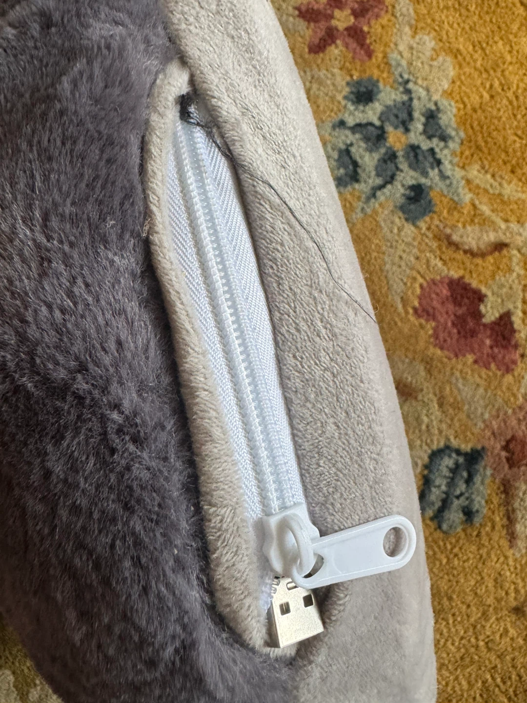 Plush Heated Foot Warmer - photo 2