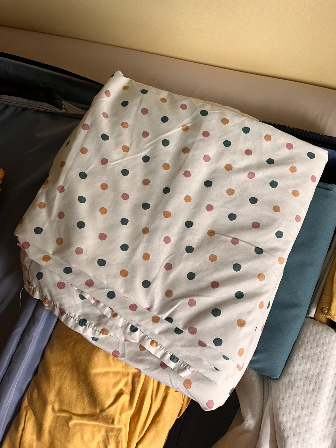 Set of 4 queen size Bed Sheets - Yellow, Polka Dot, Grey, Teal - photo 2