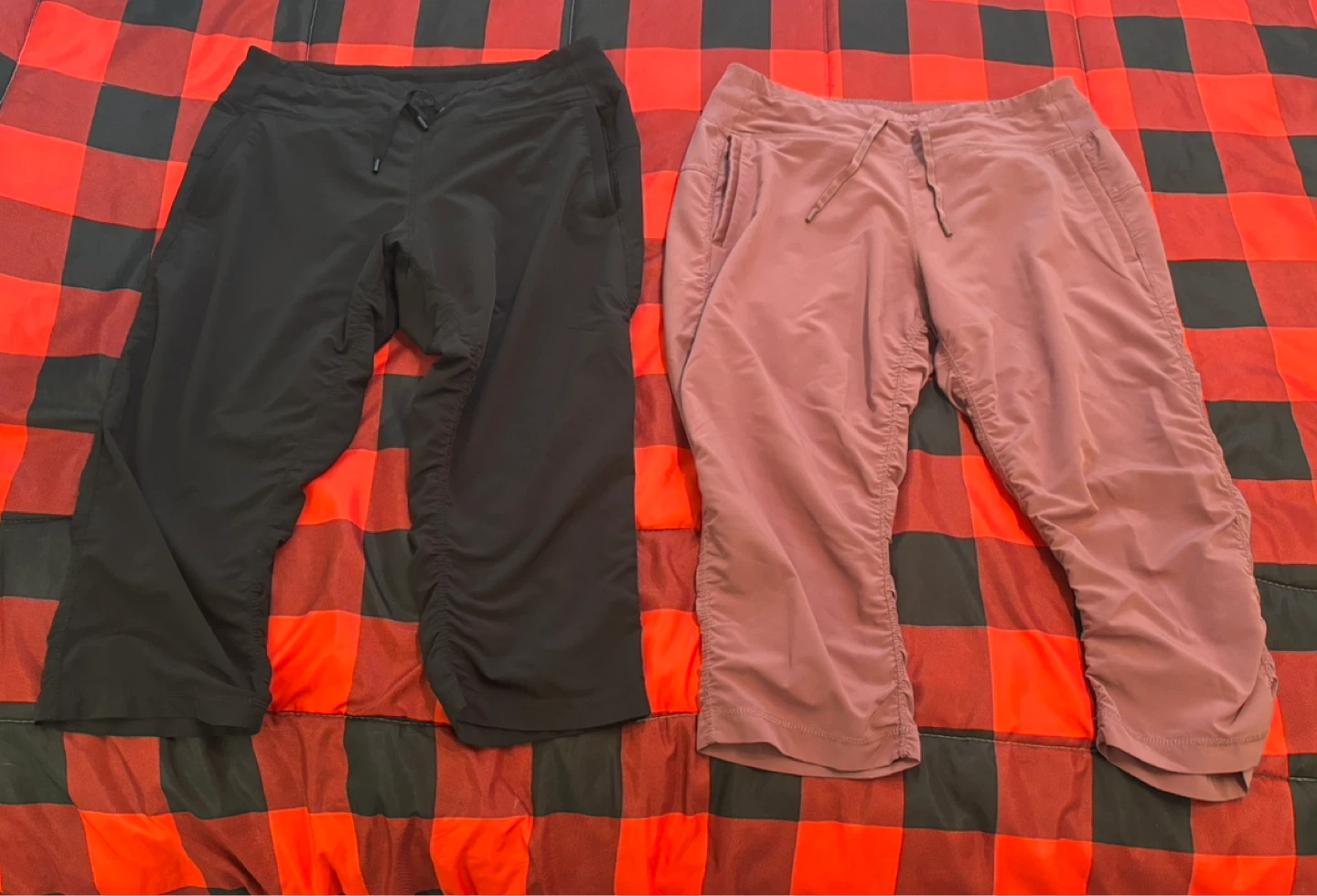 Kirkland Signature Women's Capris Size M