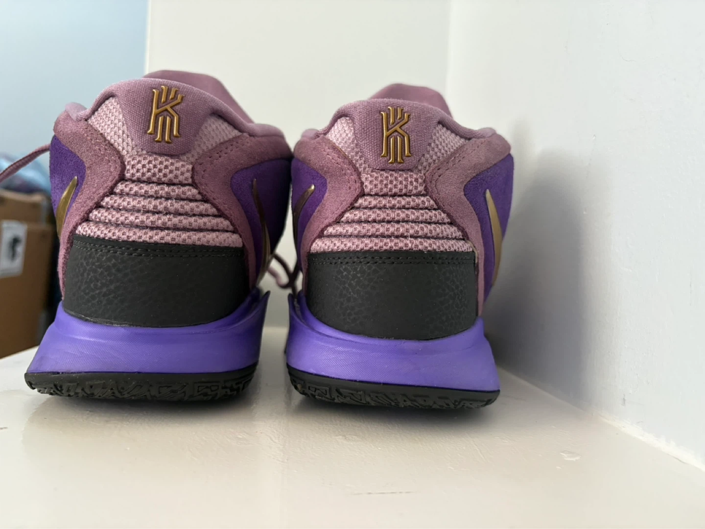 Youth Nike Kyrie shoes - photo 4