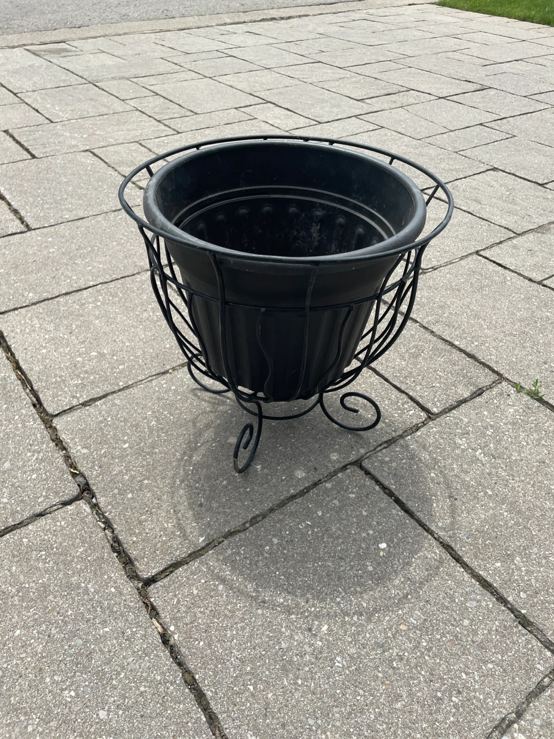 Black Metal Planter with Stand