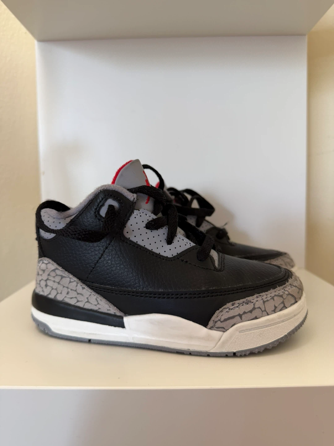 AIR JORDAN 3 RETRO BLACK CEMENT - photo 2