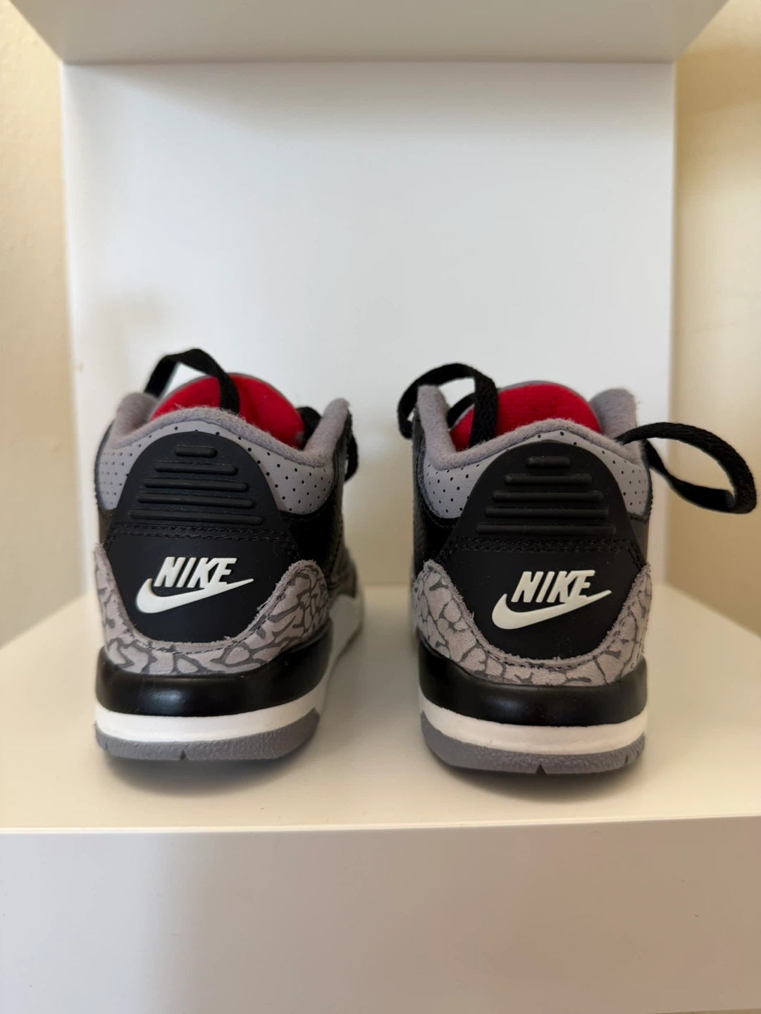 AIR JORDAN 3 RETRO BLACK CEMENT - photo 4