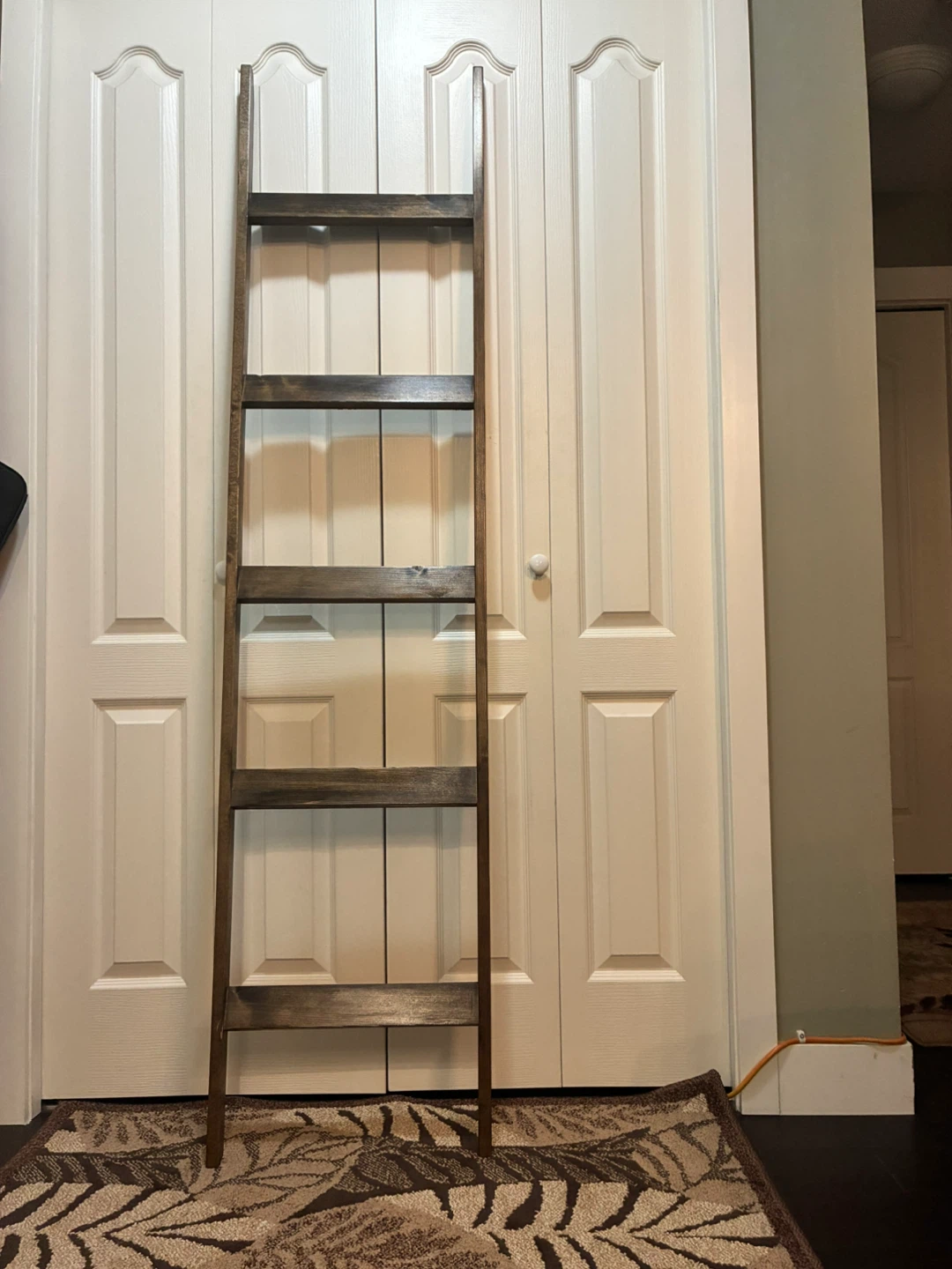 Wooden Blanket Ladder