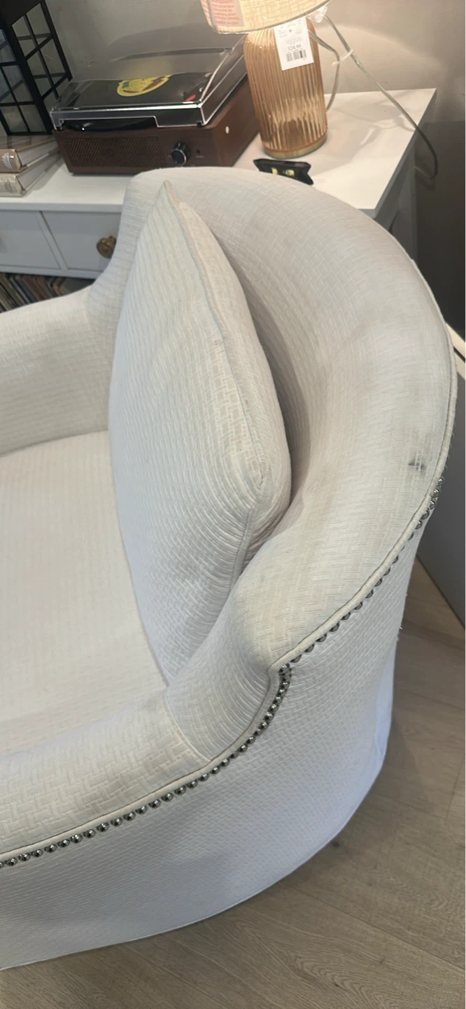 White studded Tub chair - photo 2