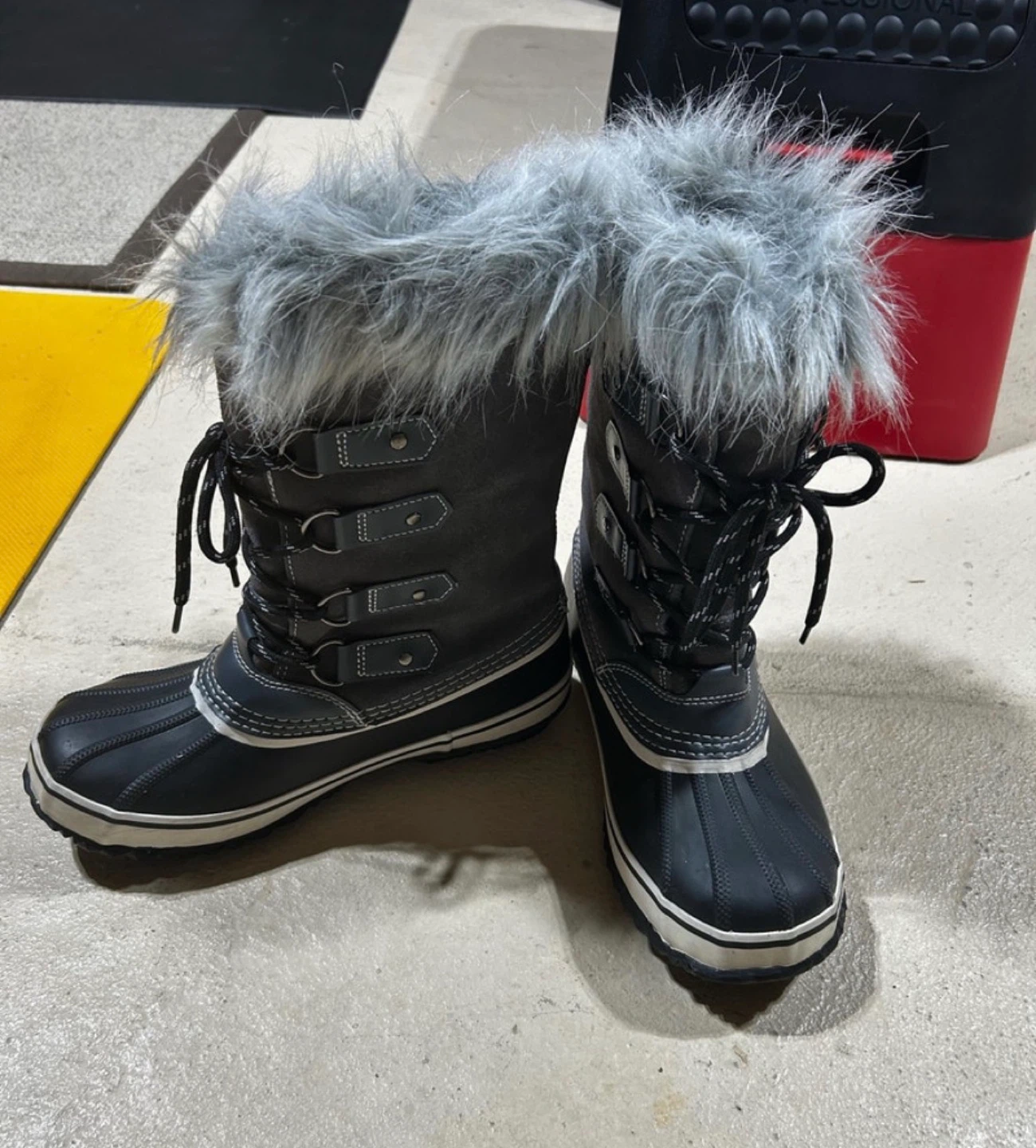 Arctic Boots Size 9-1/2