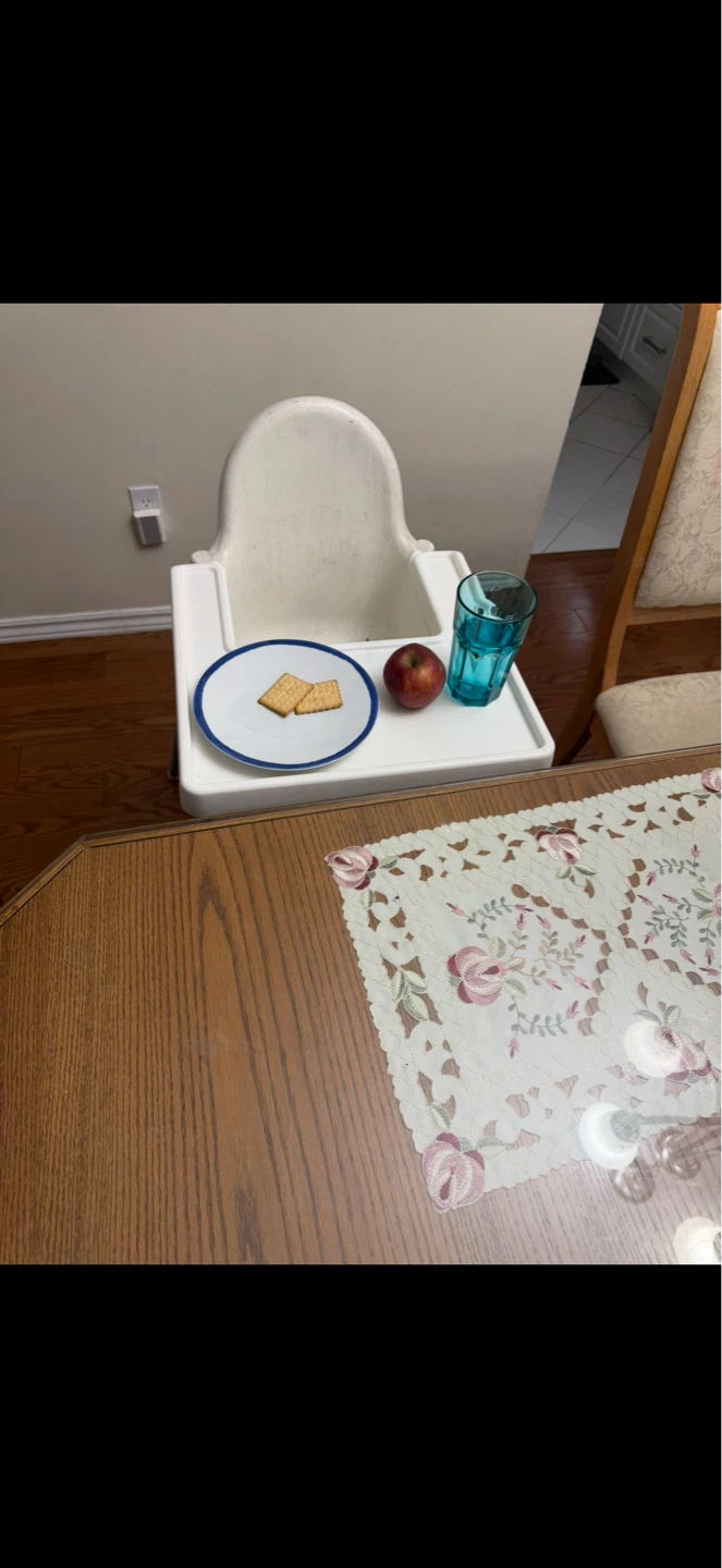 Easy-Clean-White-Highchair - photo 3
