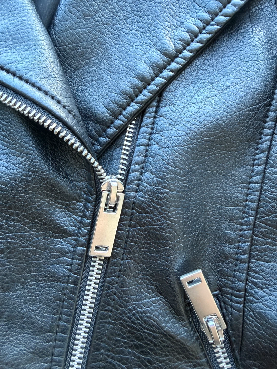 Black Faux Leather Moto Jacket - H&M Size 34 EUR / 6 UK - photo 4