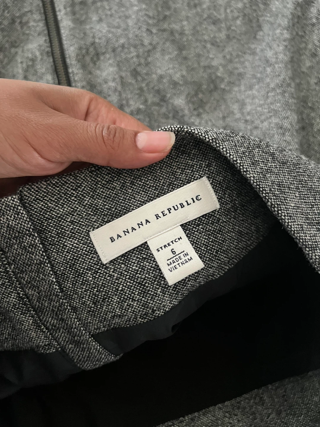 Banana Republic Gray Wool Blend Pencil Skirt Size 6 - photo 3
