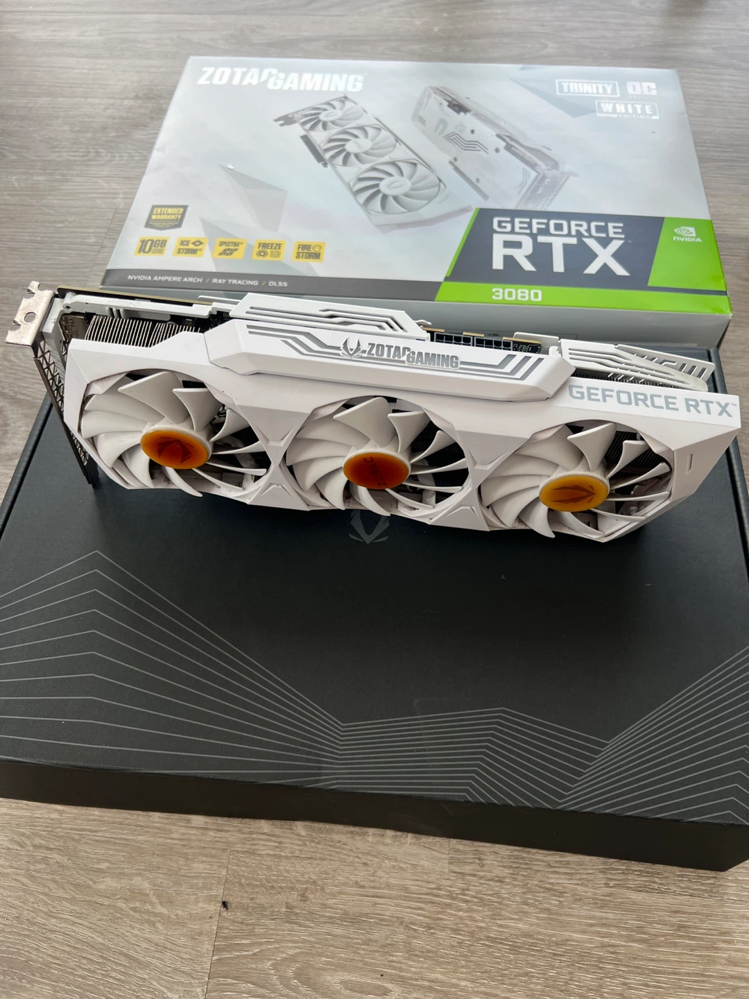 Zotac Gaming GeForce RTX 3080 Trinity OC White Edition - photo 3