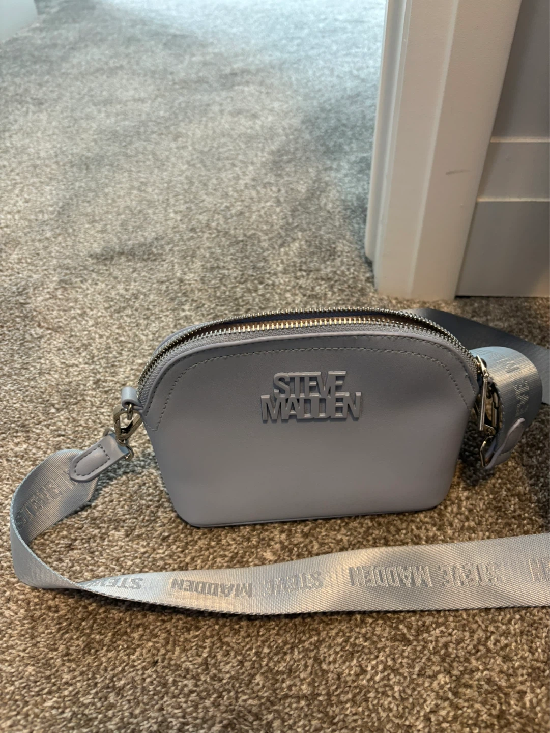 Steve Madden Wristlet, Cosmetic Bag, and Crossbody Set - photo 4