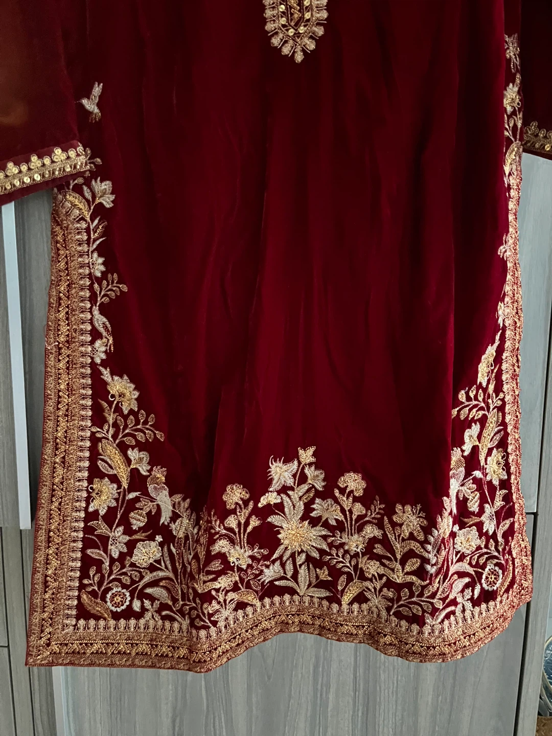 Khaadi Red Velvet Kurti Size 10 - photo 2
