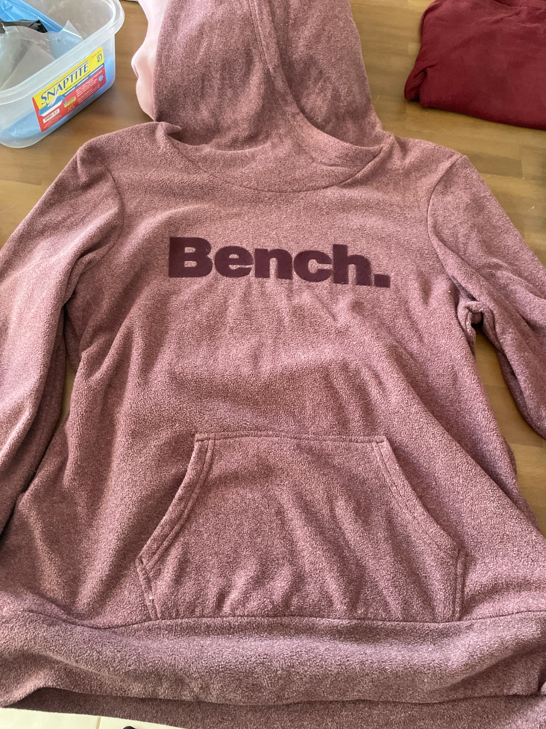 Bench Hoodie xxl fits like Xl