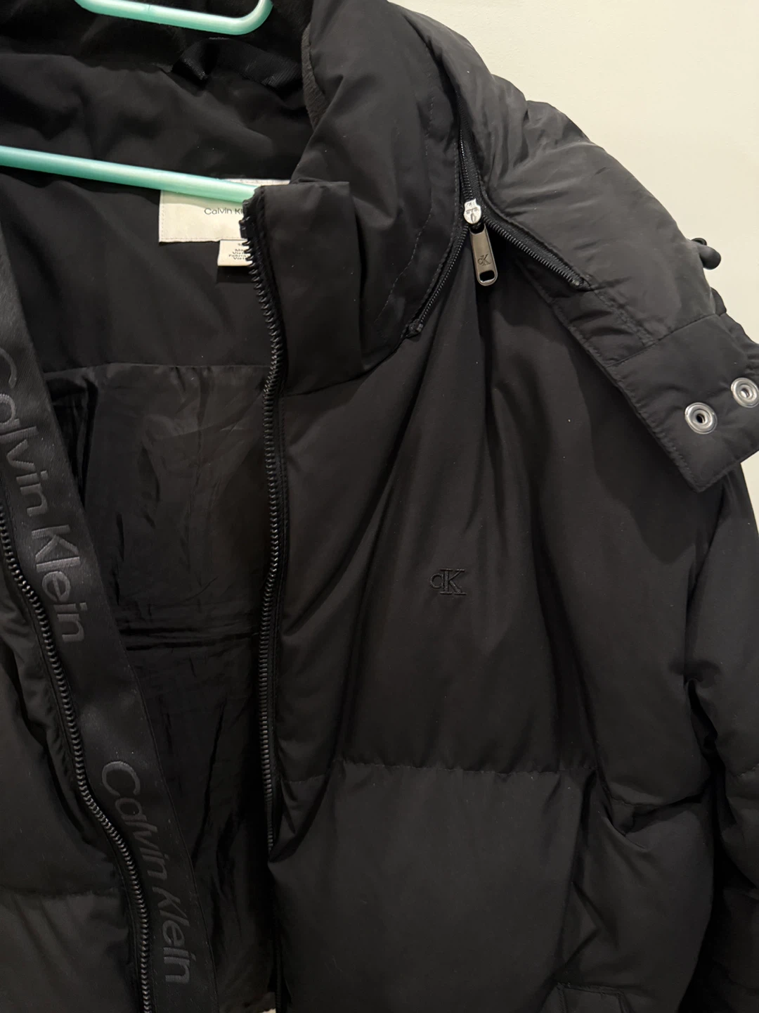 Calvin Klein Jeans Black Puffer Jacket - Size S/CH - photo 3