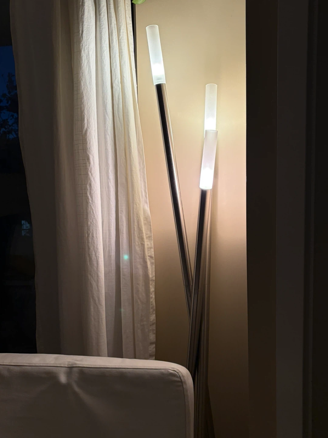Modern Floor Lamp with 3 Lights - photo 3