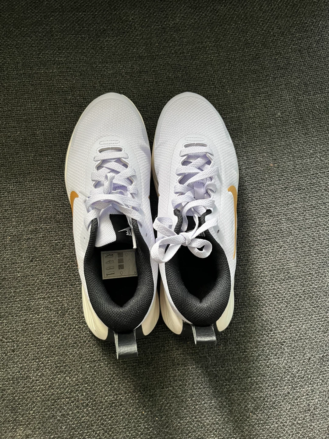 Nike Women's Running Shoes Size 8 - photo 2