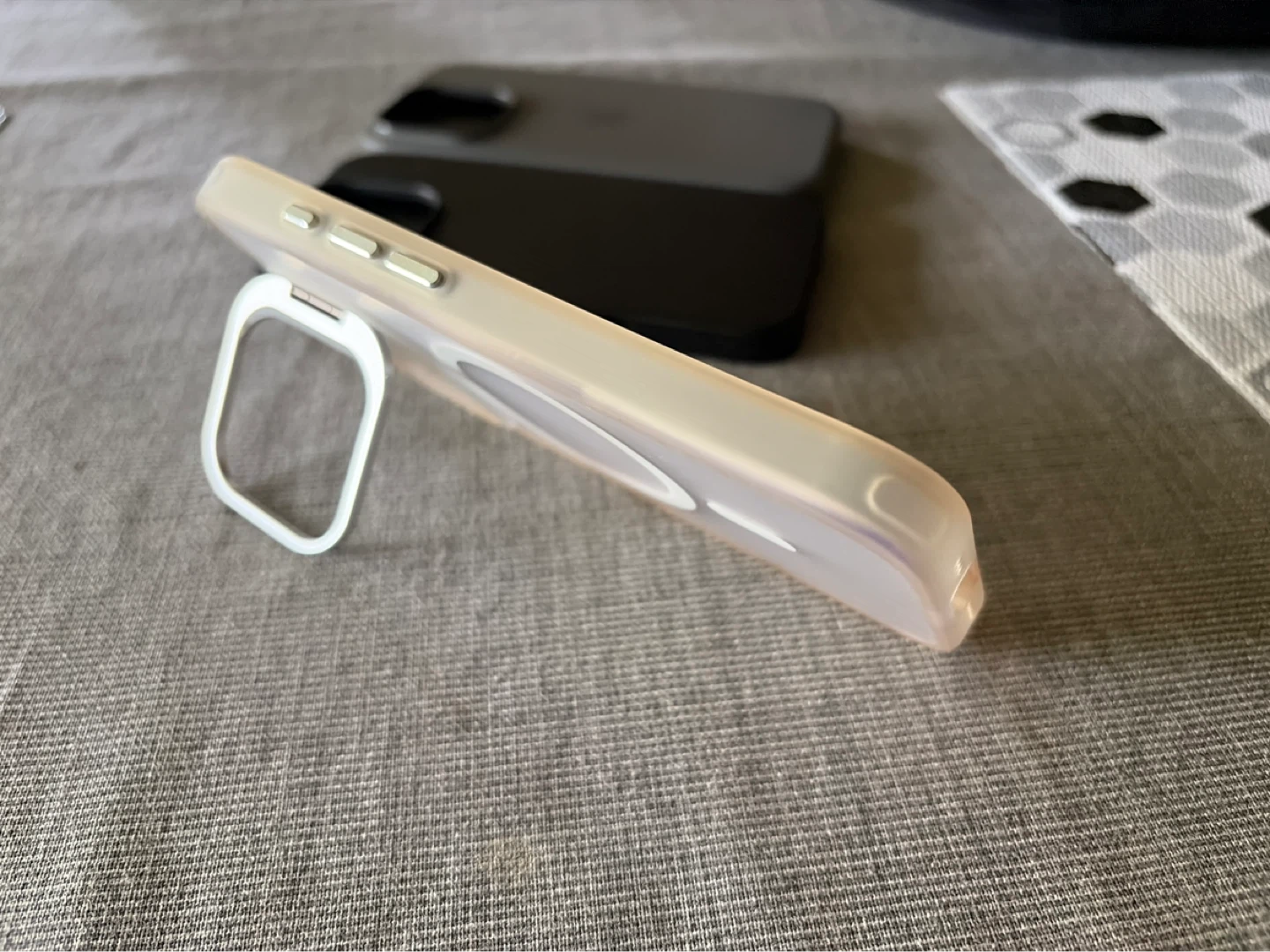 iPhone 16 Pro Cases (3 Pack) - photo 2