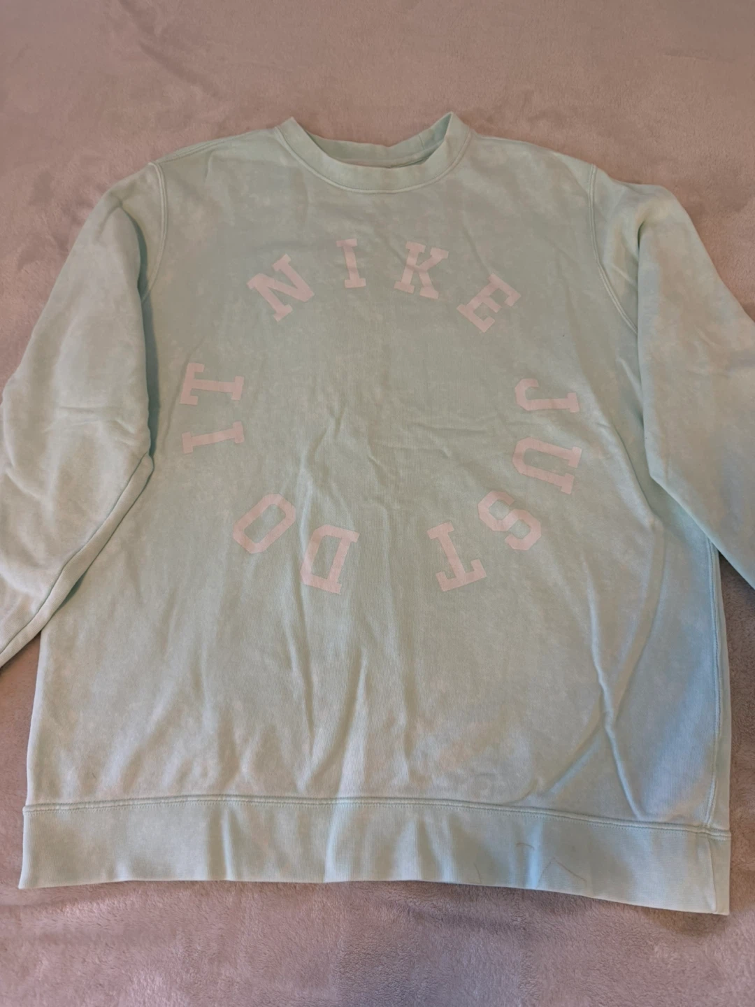 Nike Crewneck Sweatshirt - Size L - Light Green