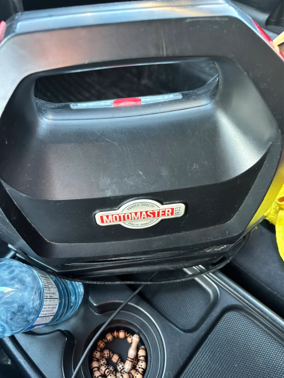 Motomaster 12V Portable Air Compressor with LED Light