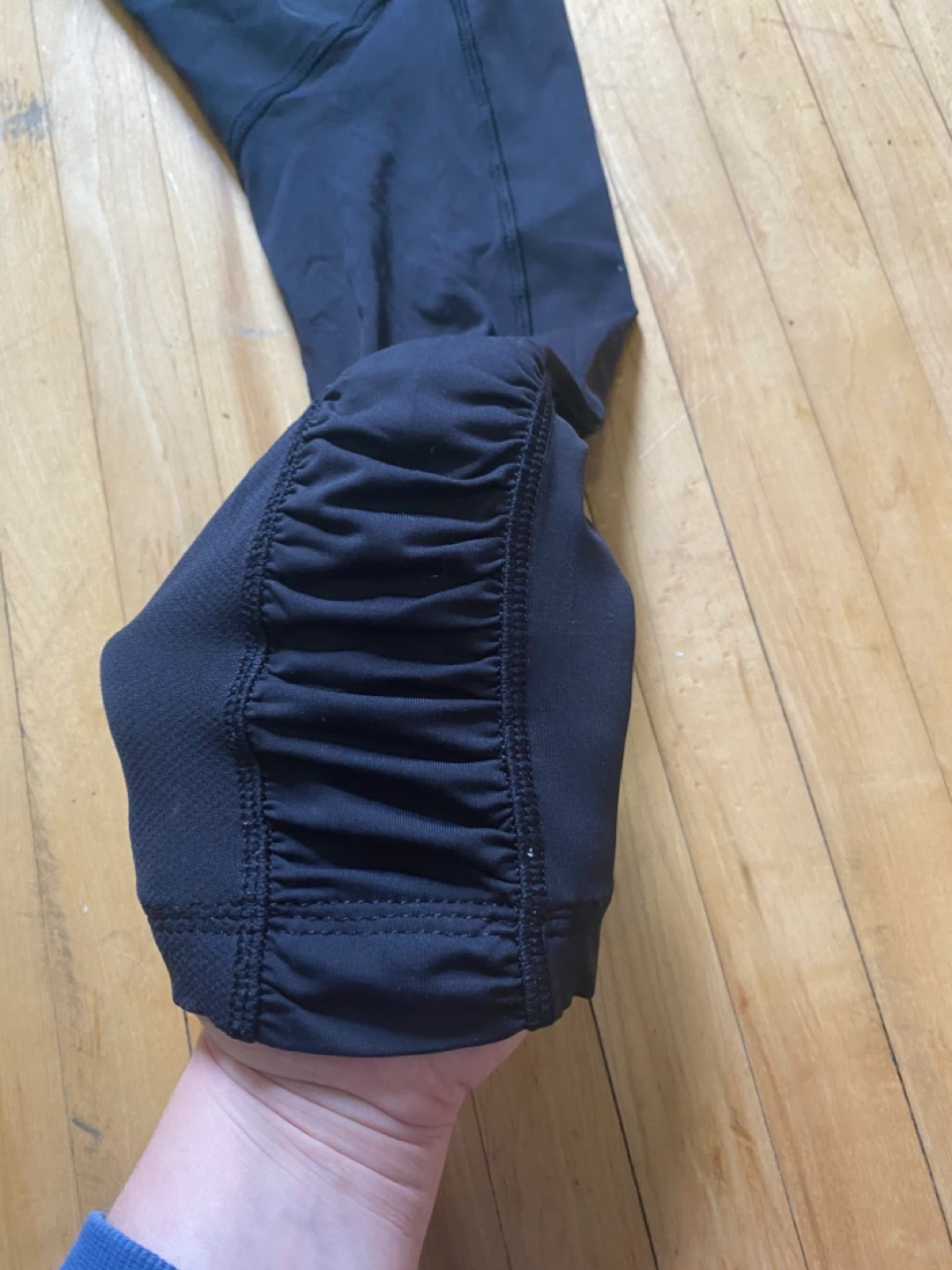 Lululemon Black Running Leggings with Ruched Ankle Detail - photo 3