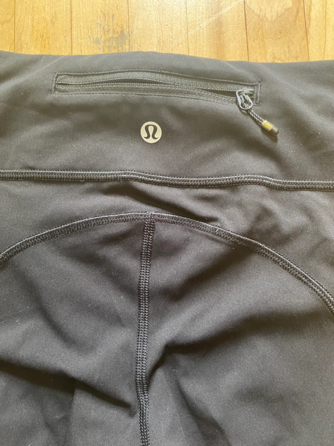 Lululemon Black Running Leggings with Ruched Ankle Detail - photo 5