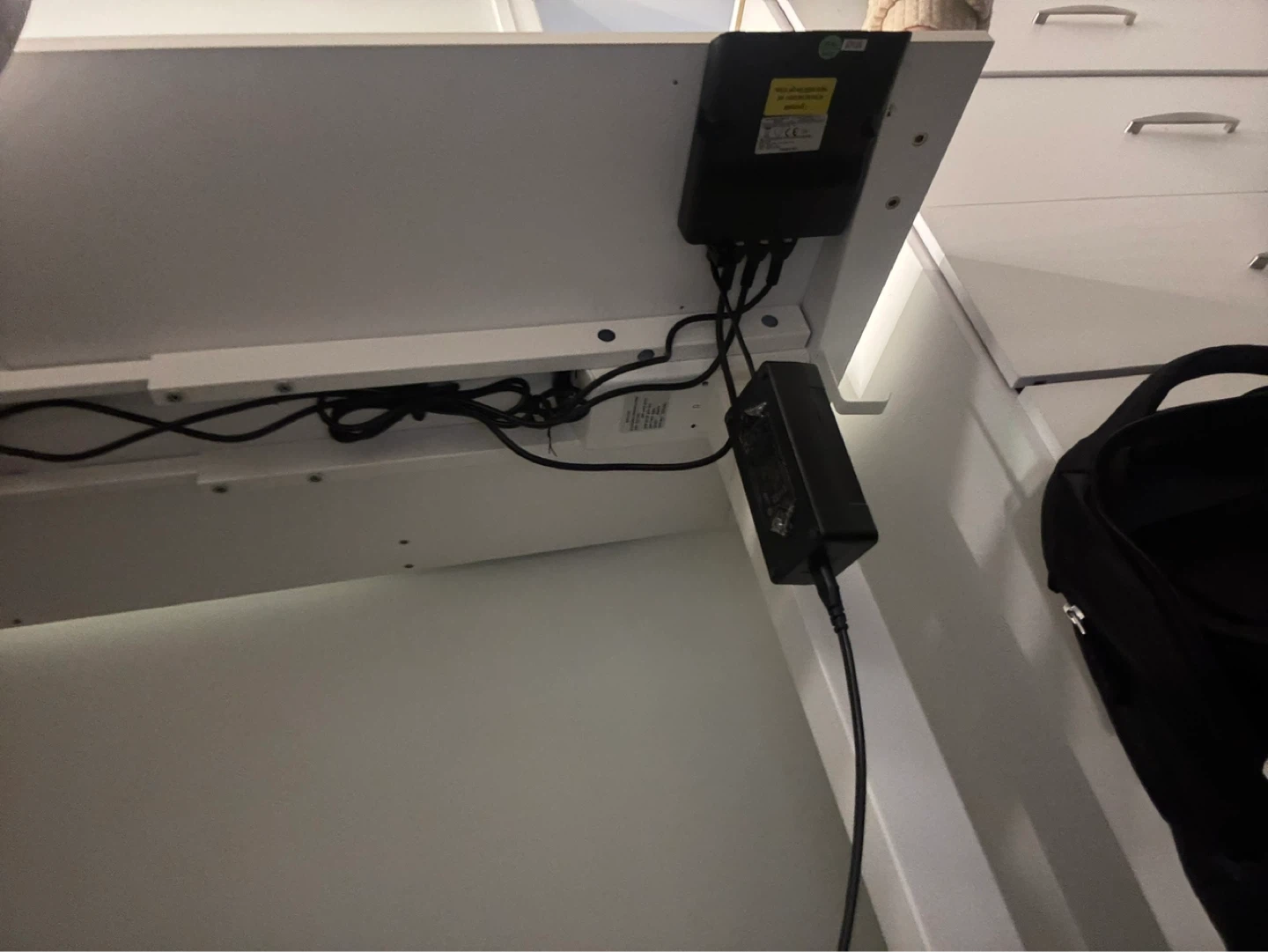 FEZIBO L-Shaped Standing Desk with LT1 Frame - White 63" x 48" - photo 3