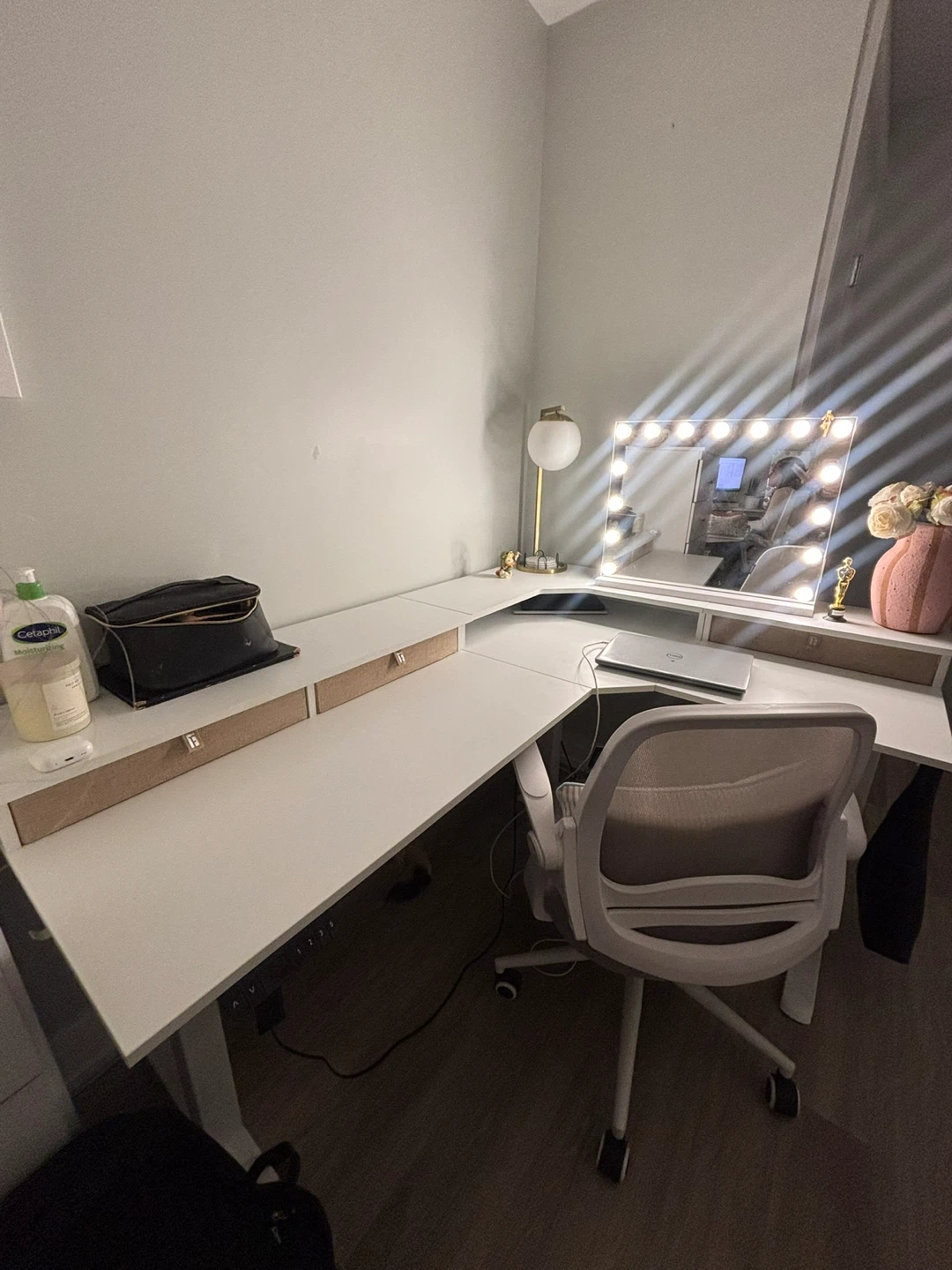 FEZIBO L-Shaped Standing Desk with LT1 Frame - White 63" x 48"