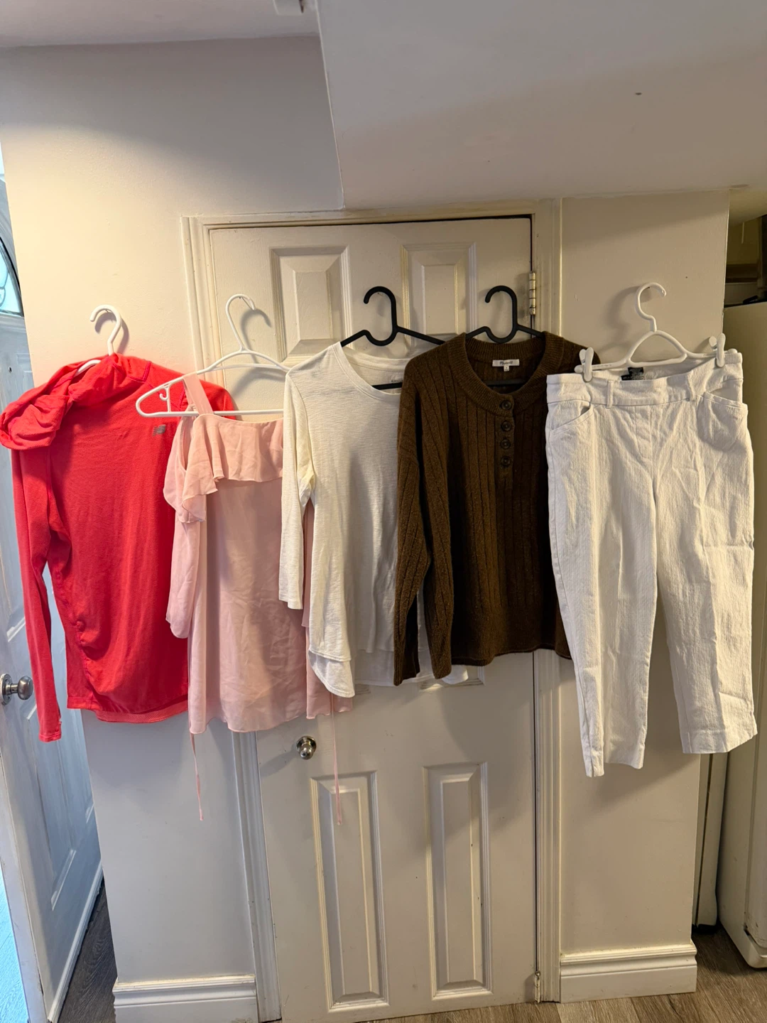 Bundle women White Capris