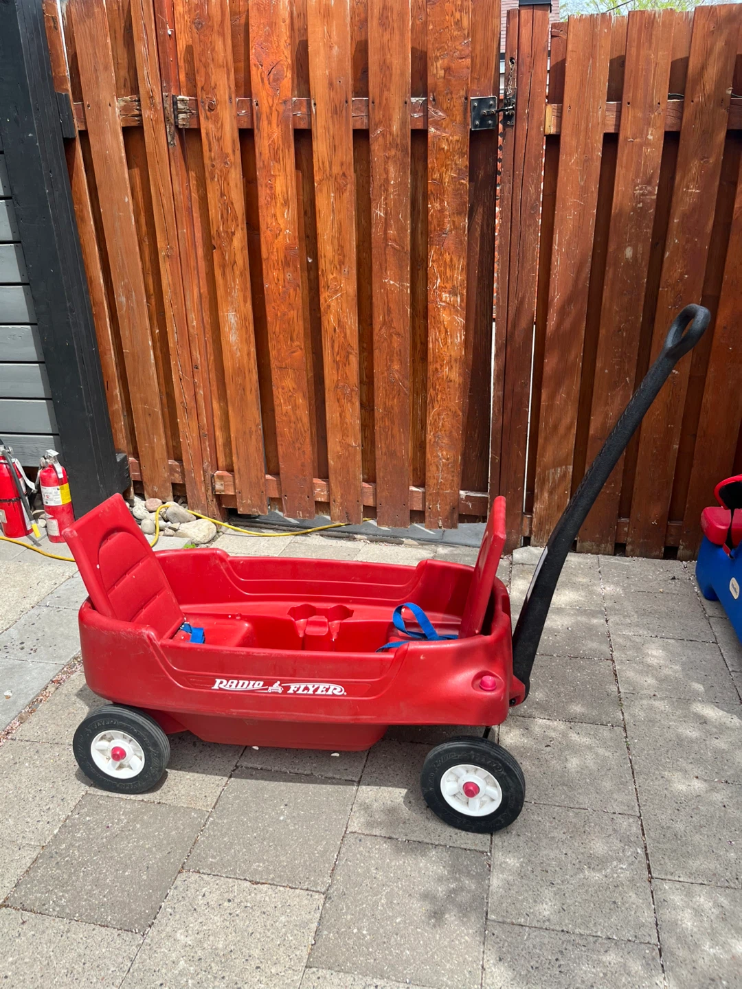 Radio Flyer Little Red Wagon