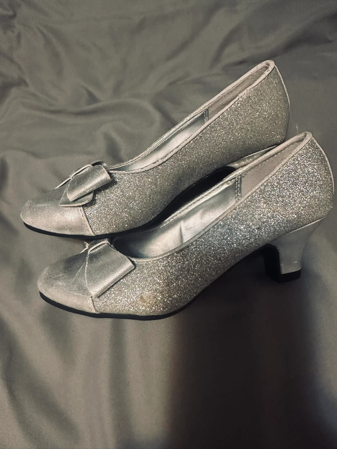 American Eagle Silver Glitter Bow Heels - Size 13 1/2