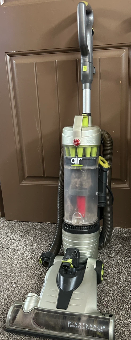 Hoover WindTunnel Air Lite Bagless Vacuum Cleaner