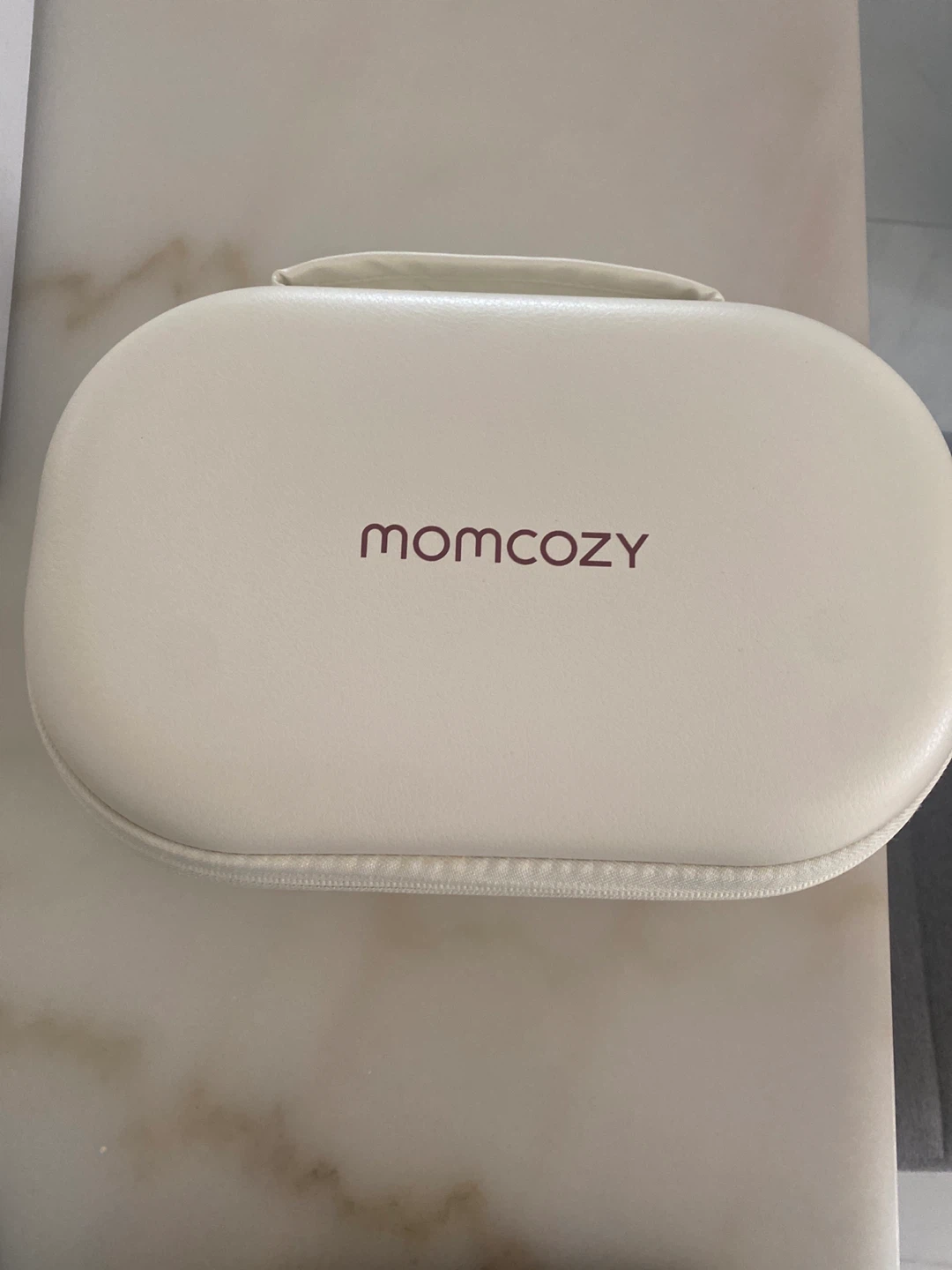 Momcozy Wearable Breast Pump Carrying Case - photo 2