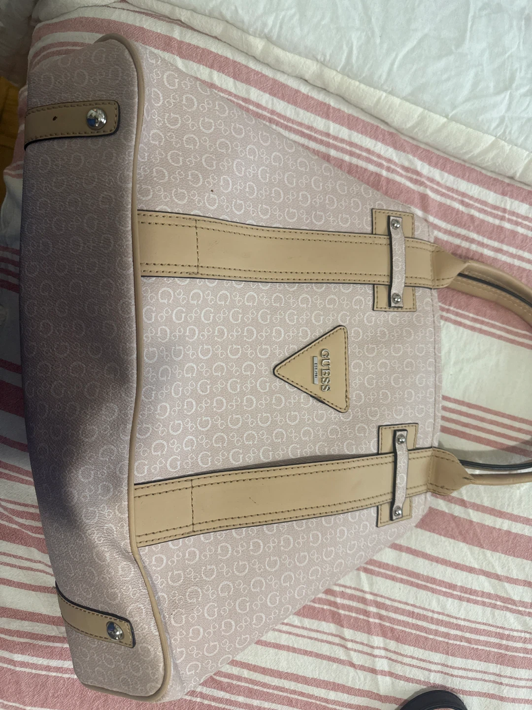 Guess Pink Logo Print Shoulder Bag - photo 2