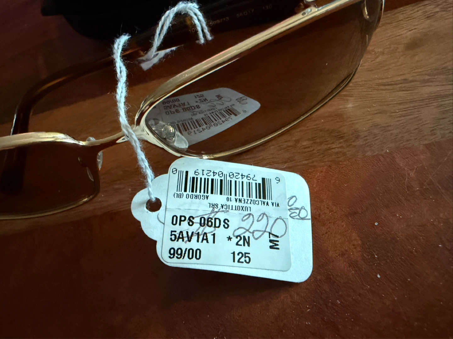 Salvatore Ferragamo Sunglasses New - photo 4